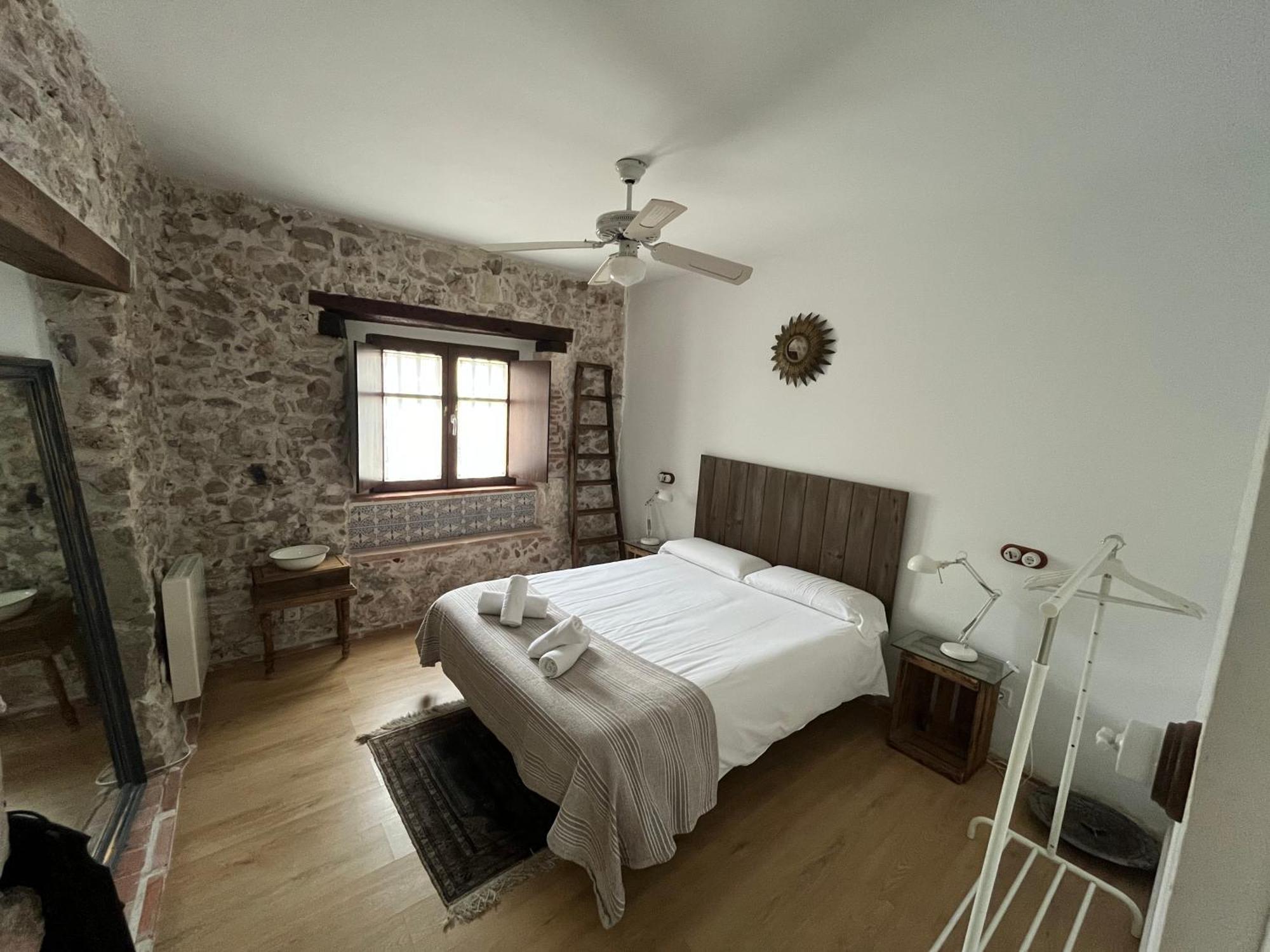 ALOJAMIENTO DE PIEDRA CON ENCANTO BURGO (España) - desde 79 € | HOTELMIX